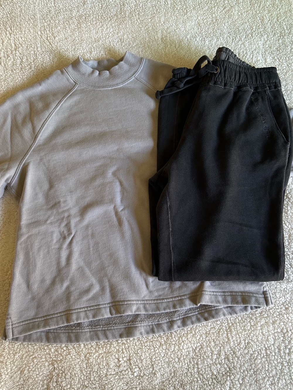 Abercrombie High Neck Sweatshirt & Sweatpants